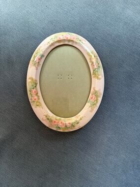 Vintage 1987 Terragrafics Oval Porcelain Picture Frame Pink Roses Floral 5x7